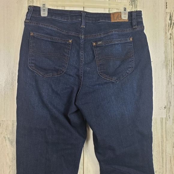 Lee straight leg, mid rise, regular fit jeans 10P - Picture 4 of 12
